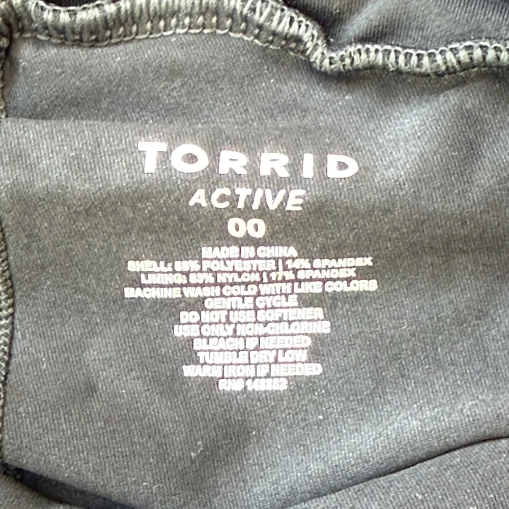 Torrid Active Black Shorts Size 00 (M/L 10) NWT Stretch Woven Bike Short Lined - Picture 2 of 7